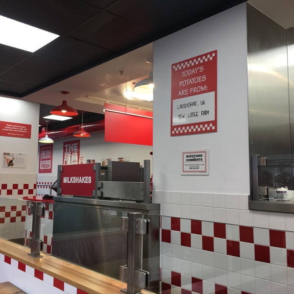 Photo taken at Five Guys by Dr. Abdullah A. on 4/13/2018