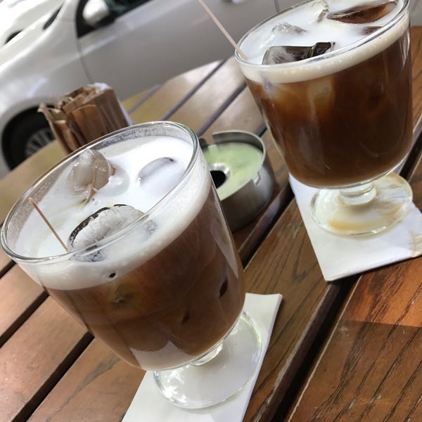 Foto tirada no(a) drip coffee | ist por Banu B. em 5/13/2017