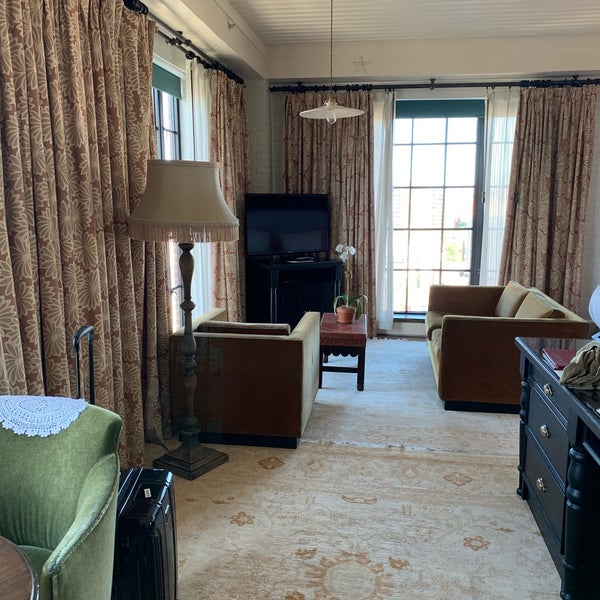 6/4/2019にErin L.がザ バウリー ホテルで撮った写真
