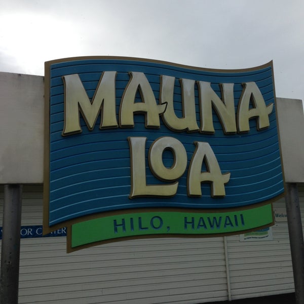 Photo taken at Mauna Loa Macadamia Nut Visitor Center by Aaron E. on 5/13/2013