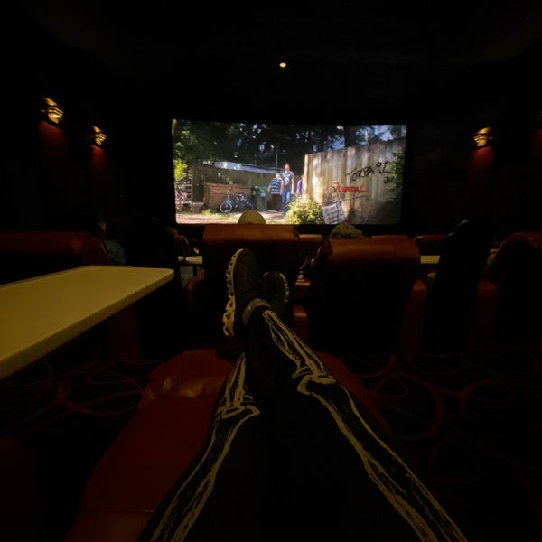 AMC DineIn Theatres Painter's Crossing 9 West Chester, PA