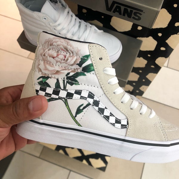 vans la palmera mall