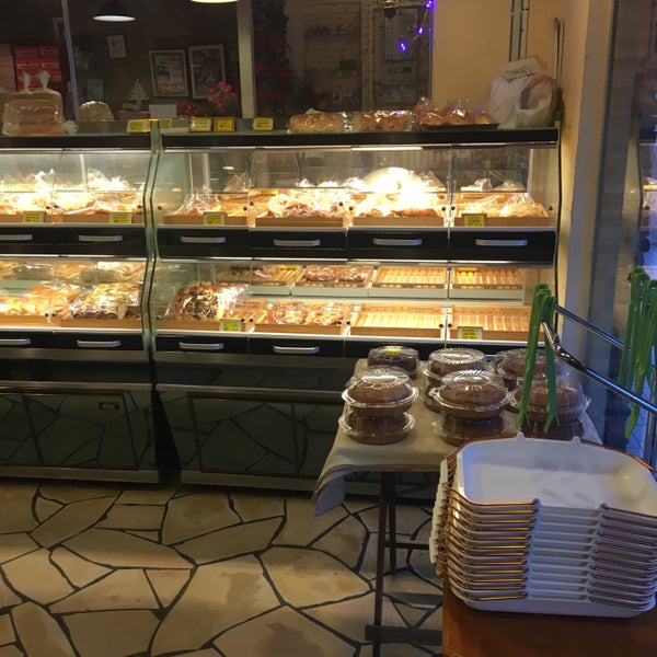 Photos At New Zealand Cake House Bakery
