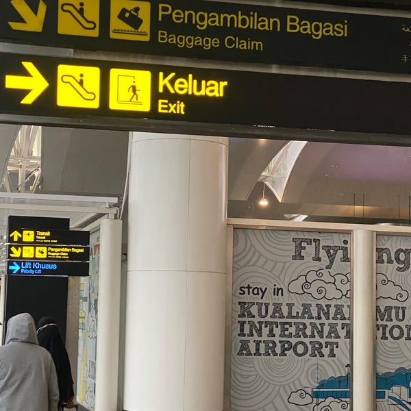 Photo taken at Kualanamu International Airport (KNO) by Bote 🐝🍃 B. on 1/22/2023