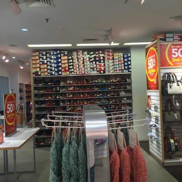 Payless center best sale point