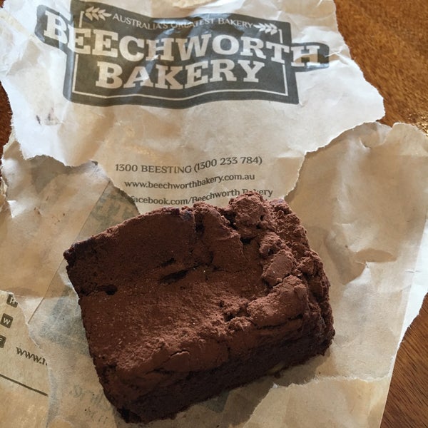 Photo taken at Beechworth Bakery by Damian P. on 7/30/2016