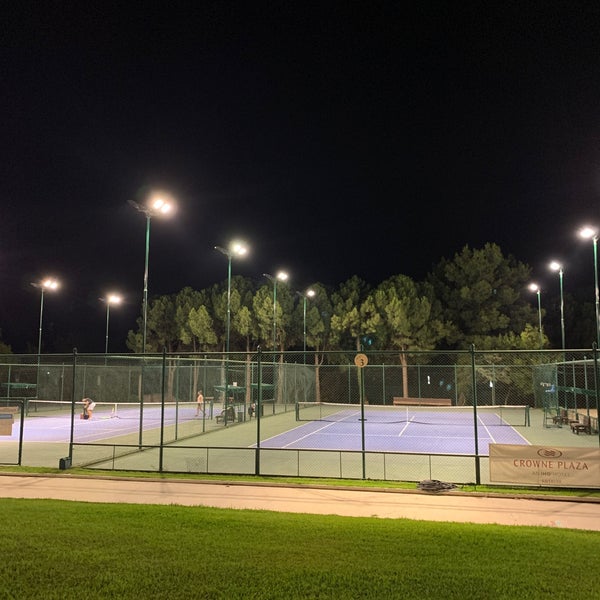 8/26/2020 tarihinde VΛziyaretçi tarafından Antalya Tenis İhtisas ve Spor Kulübü (ATİK)'de çekilen fotoğraf