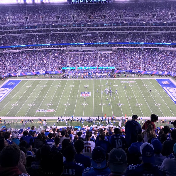 Foto tirada no(a) MetLife Stadium por Wouter D. em 9/19/2017