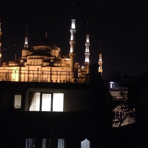 Foto diambil di Sari Konak Hotel, Istanbul oleh Mossack Fonseca pada 11/19/2014