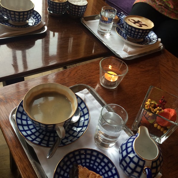 11/22/2015にIrina B.がAstoria Cafeで撮った写真