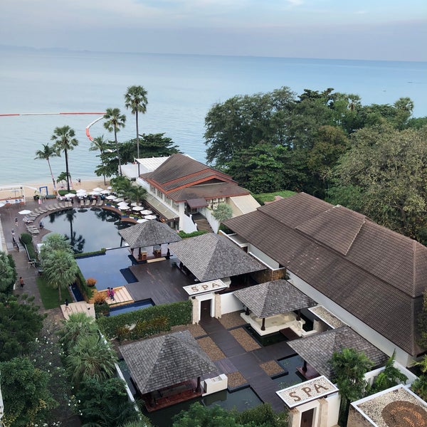 Photo taken at Pullman Pattaya Hotel G by Jeera A. on 11/7/2022