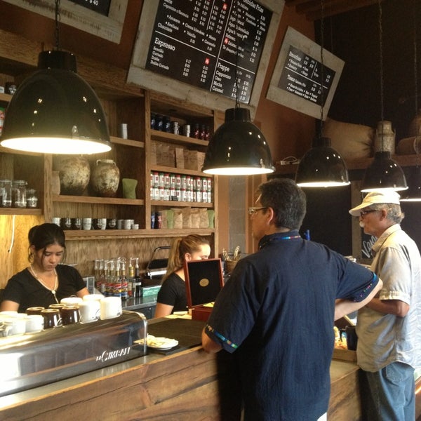 6/27/2013 tarihinde Jose P.ziyaretçi tarafından Café Central Palacio de Zambrano'de çekilen fotoğraf