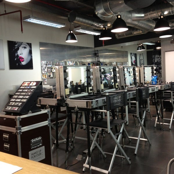 Makeup Forever Academy