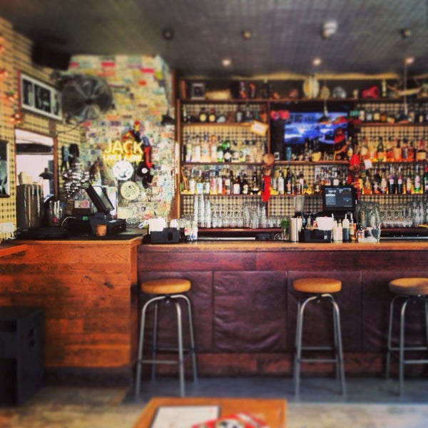 8/11/2013 tarihinde Matt B.ziyaretçi tarafından The Dime Bar &amp; Diner'de çekilen fotoğraf
