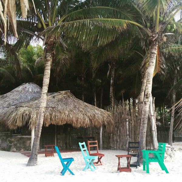 Tulum happy place for dining + beachside hotel 💙💚💛