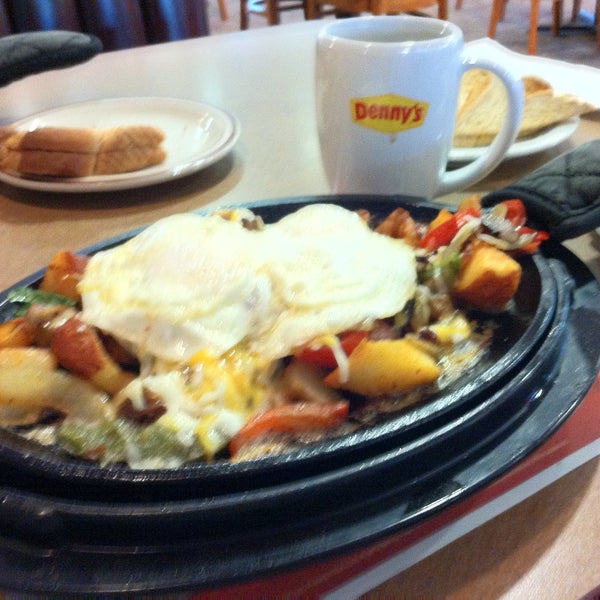 Photo taken at Denny&#39;s by Earl G. on 5/24/2013