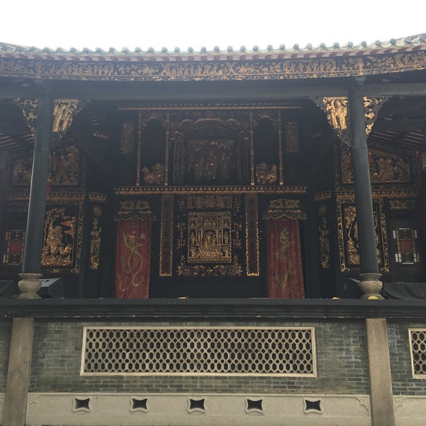 Photo taken at Zumiao (Foshan Ancestral Temple) by Yuchun H. on 10/6/2017