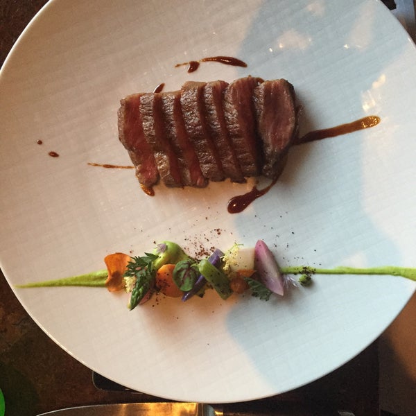 6/22/2015 tarihinde Cindy L.ziyaretçi tarafından Bourbon Steak'de çekilen fotoğraf