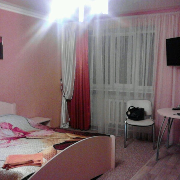 Жемчужина сосногорск. Жемчужина сосногорск. Отель жемчужина сочи трехместный номер. Гостиница жемчужина сосногорск. Сосногорск гостиница.