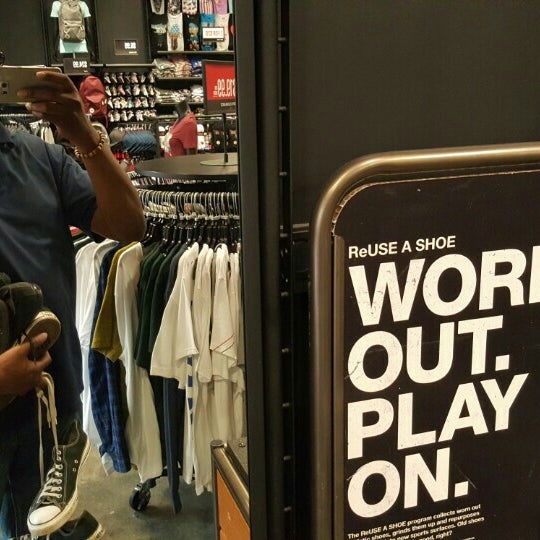 Converse Factory Outlet Oxon Hill MD