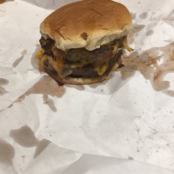 6/26/2017에 Tom M.님이 Burger Joint에서 찍은 사진