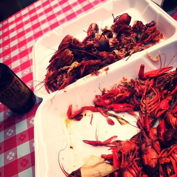 Heads and Tails Seafood 2070 Silverside Dr