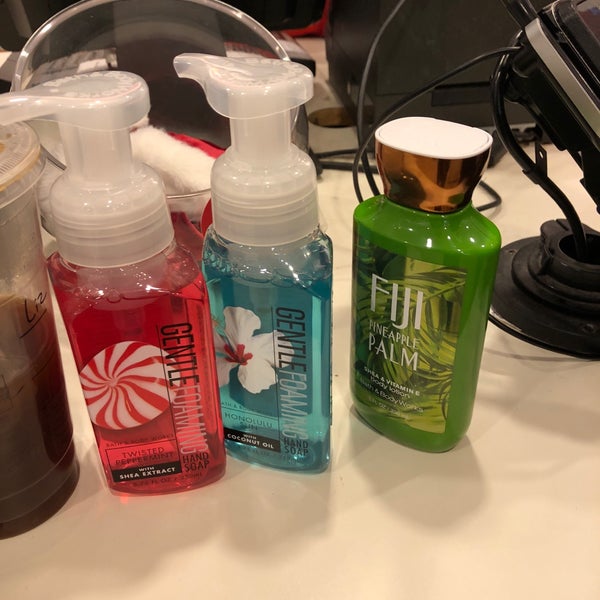 Bath & Body Works 690 W Dekalb Pike