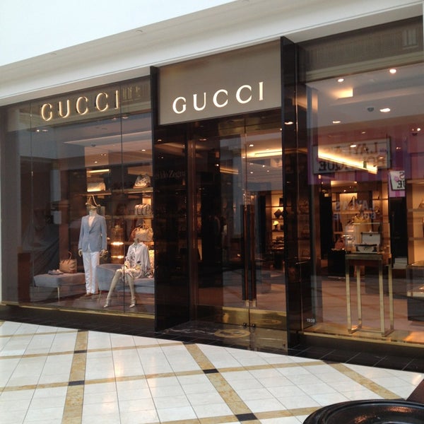 gucci store ross park mall