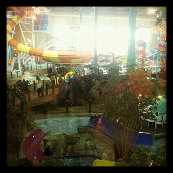 Photo taken at KeyLime Cove Indoor Waterpark Resort by Tonina R. on 10/13/2012