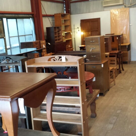 Photos At 葡萄ハウス家具工房 Furniture Home Store In 京都市左京区