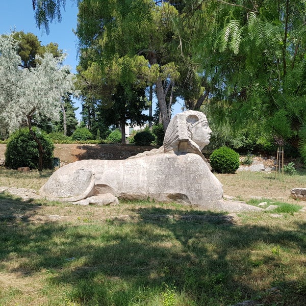 Сфинкс курган. Сфинкс курган