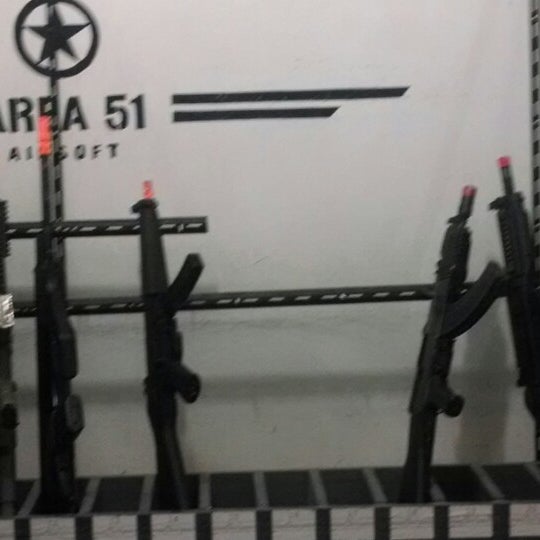 ÁREA 51 AIRSOFT  Conheça as armas de airsoft do Área 51 em Curitiba