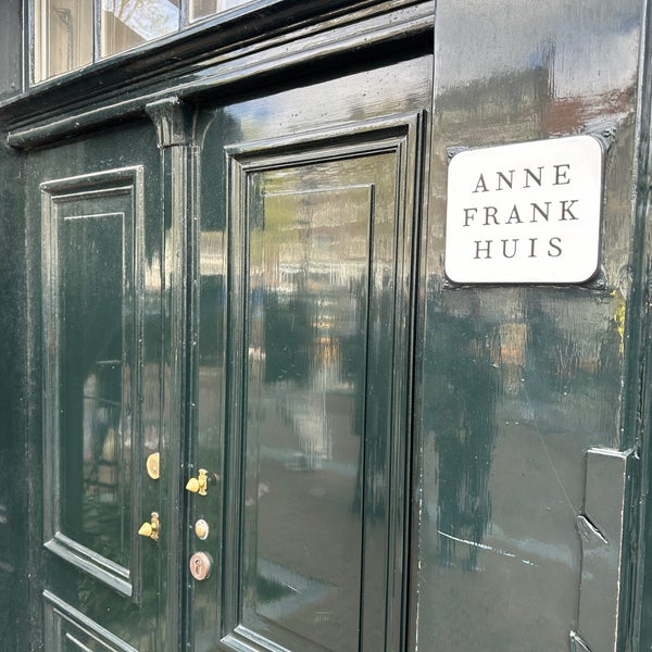 Foto tirada no(a) Casa de Anne Frank por ✌ Michael F. em 4/20/2024