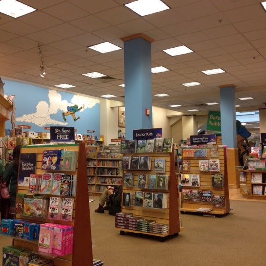 Barnes Noble Now Closed Bethesda Md