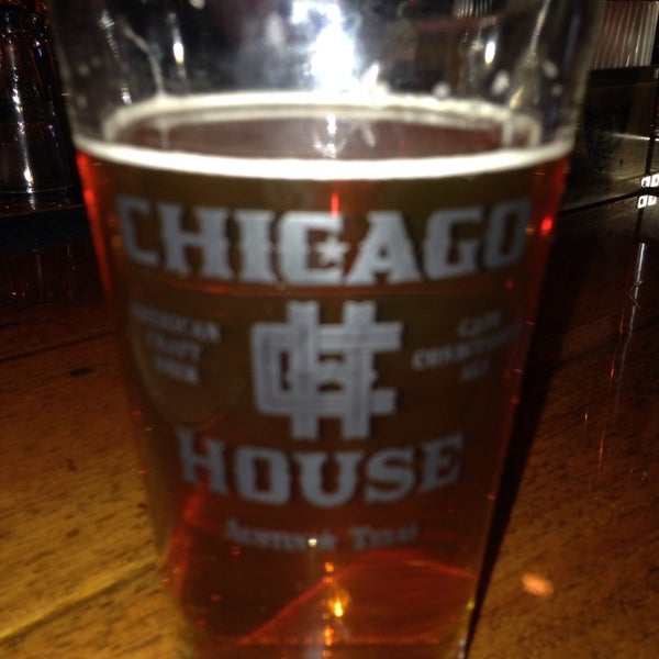 5/17/2014にMicah J. B.がThe Chicago Houseで撮った写真