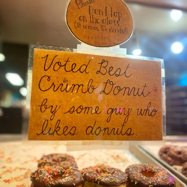 Photo taken at Bob&#39;s Donuts by Erica C. on 10/9/2022