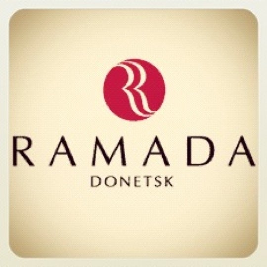 Foto tirada no(a) Ramada Donetsk Hotel por Nikolay A. em 9/16/2012