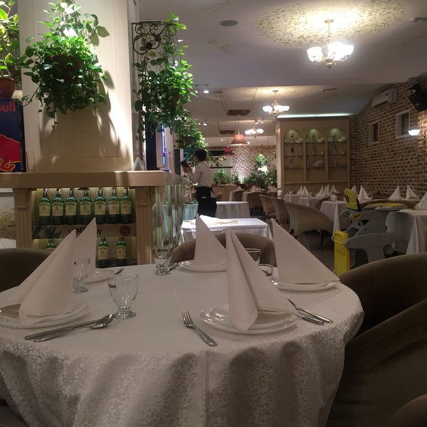 Foto tomada en April Verdant Restaurant  por Aijana el 10/22/2016