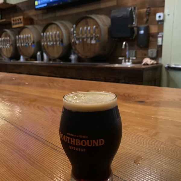 Photo taken at Southbound Brewing Company by Joan T. on 5/28/2022