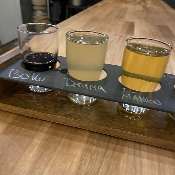 Photo taken at Melovino Craft Meadery by Joan T. on 7/11/2021