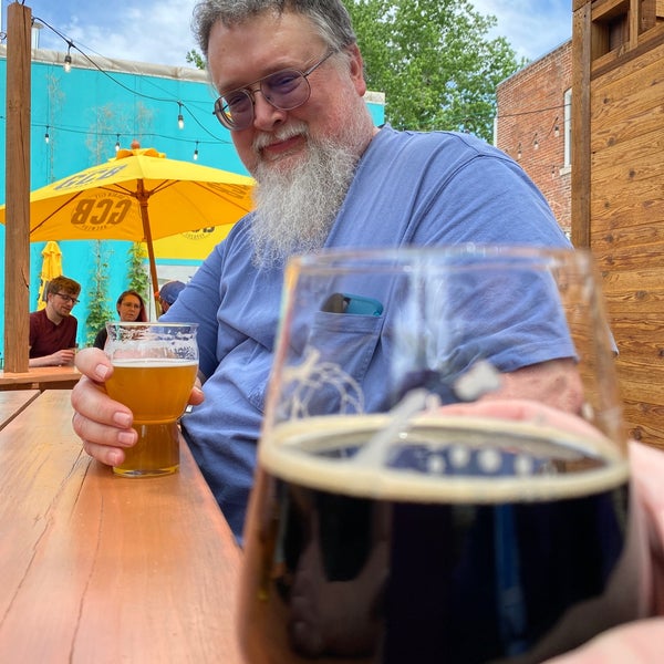 5/28/2021にJoan T.がGolden City Breweryで撮った写真