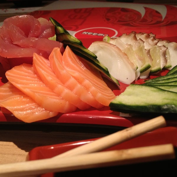 Foto tirada no(a) Keemo, Sushi em Movimento por Marco G. em 1/30/2013