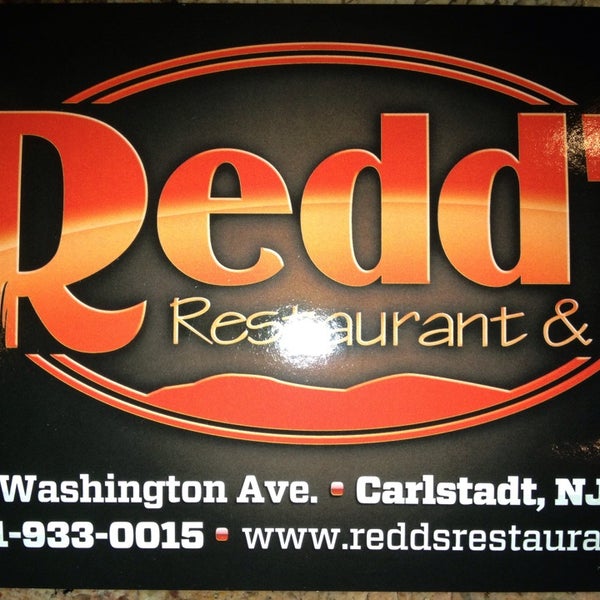 Photo taken at Redd&#39;s Restaurant by Tre S. on 7/10/2013