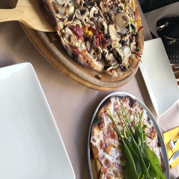 Das Foto wurde bei Beppe Pizzeria von Kutay K. am 4/6/2019 aufgenommen