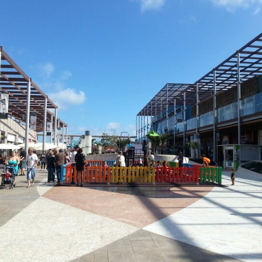 Centro Comercial Las Terrazas - Inseln