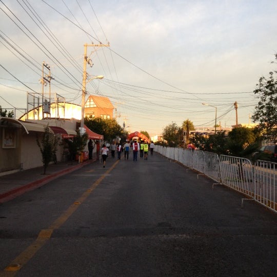รูปภาพถ่ายที่ Colegio Alemán de Torreón โดย Carlos Noy&amp;Co เมื่อ 11/11/2012