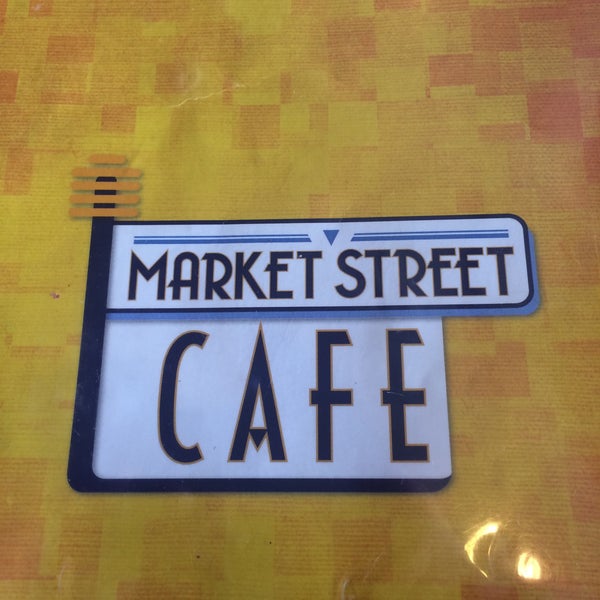Foto tirada no(a) Market Street Diner por Alexander R. em 12/27/2014