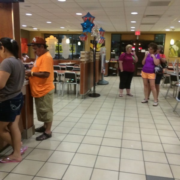 McDonald's Belton'da Fast Food Restoranı