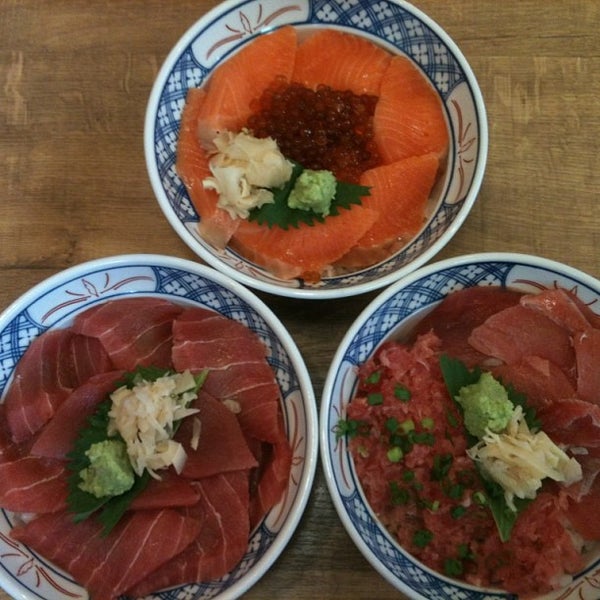 Photos At 磯丸水産 西新宿1丁目2号店 Sake Bar In 西新宿