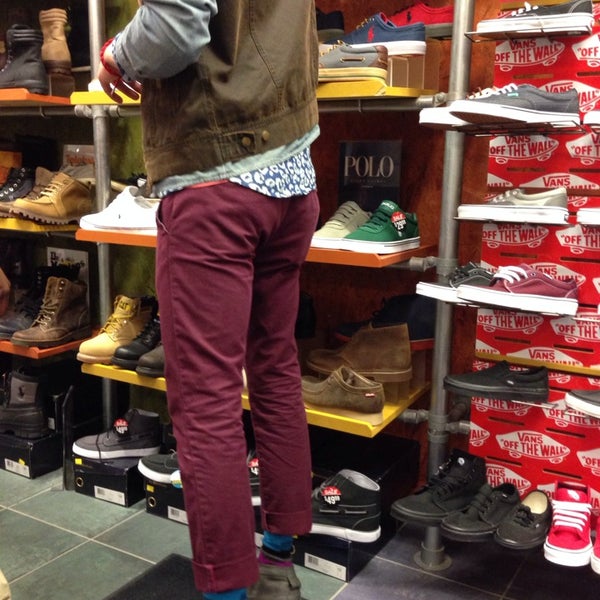 vans store st louis galleria